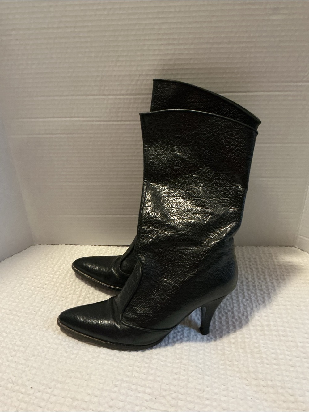 Claudia Ciuti Black Pointed-Toe Mid-Calf Leather Heeled Boots
